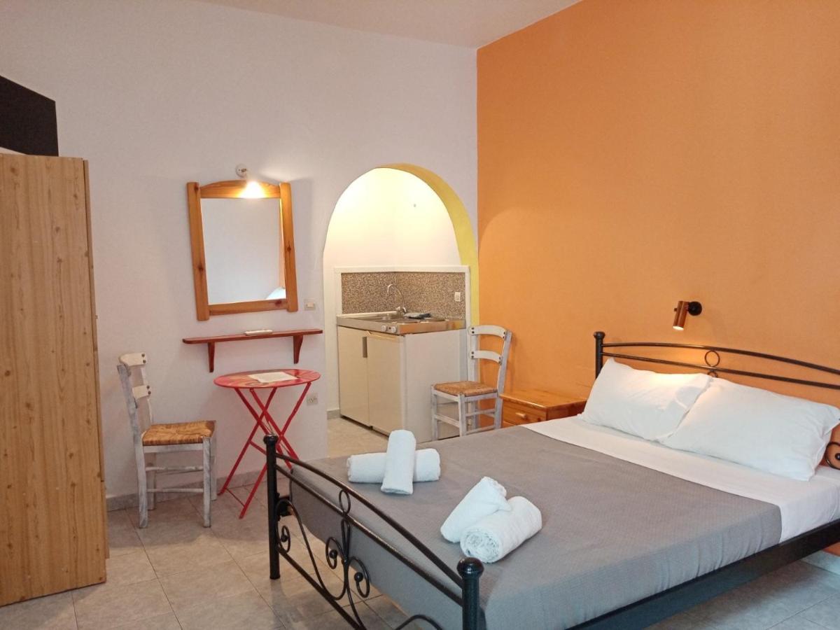 Depis Economy Studios & Apartments Naxos City Exterior foto